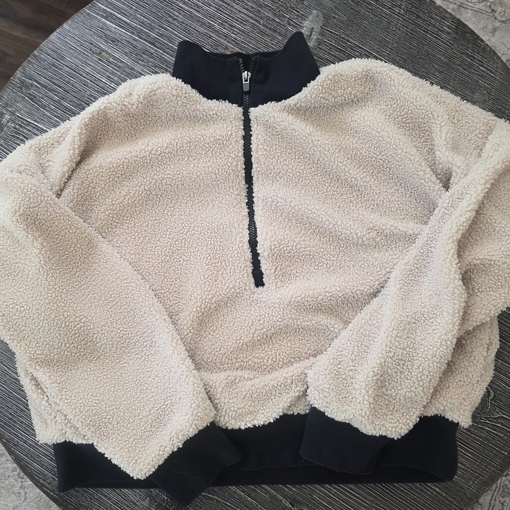 Fabletics Cream and Black Sherpa Sweater